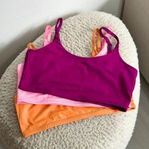 Sutiã duplo sem bojo top com alças ajustaveis